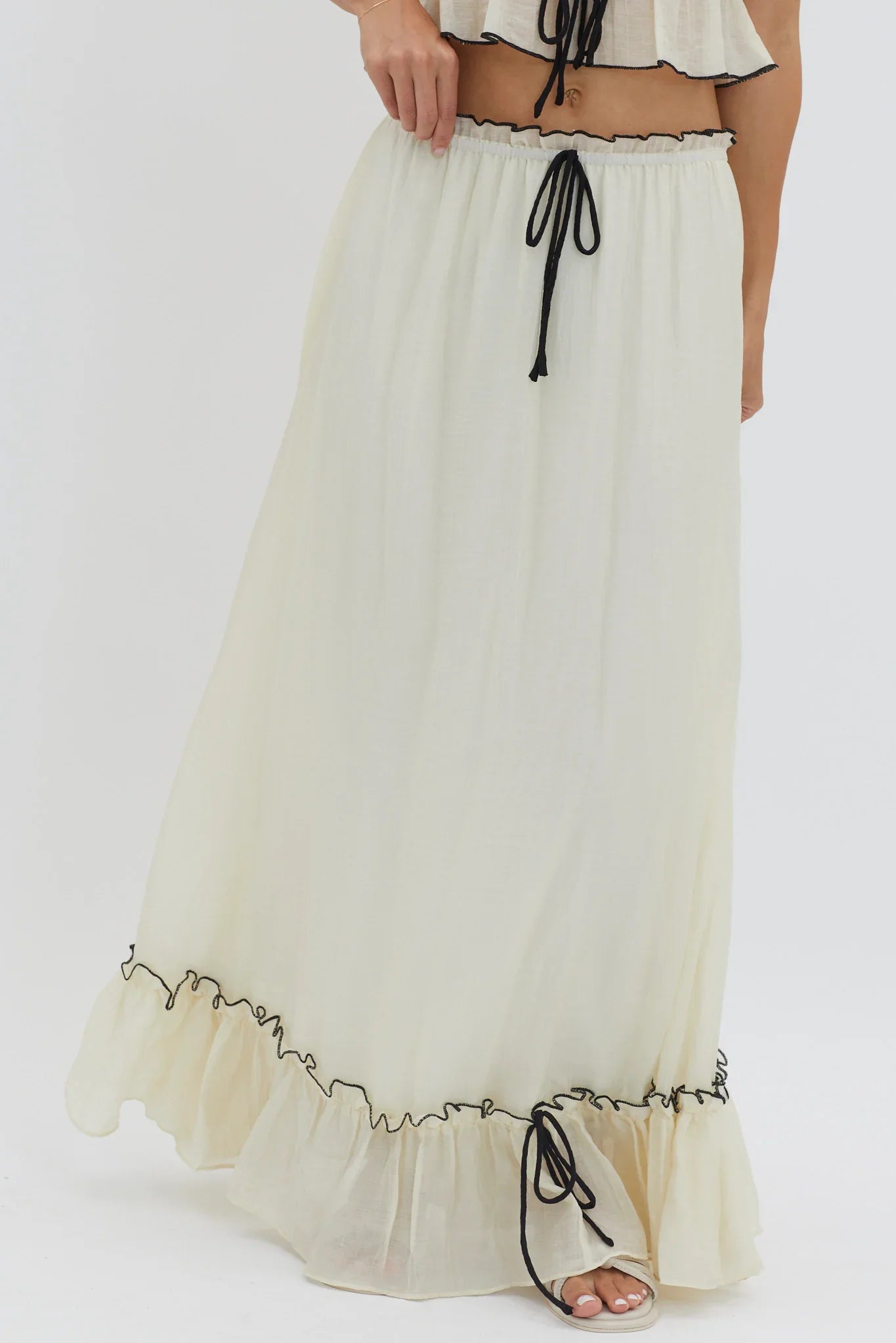 Creamy Dream Tie Skirt