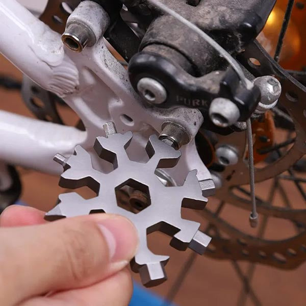Snowflake 18-in-1 Tool